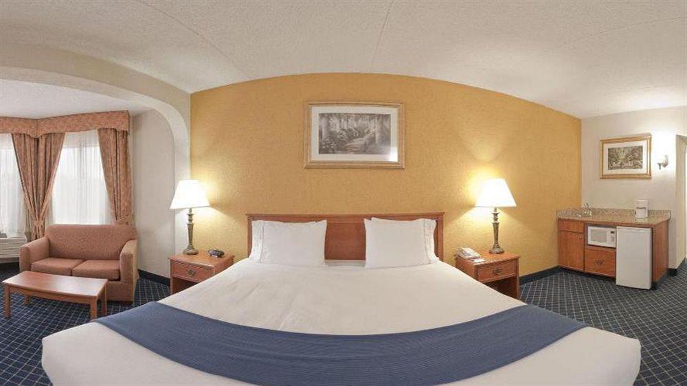 Holiday Inn Express & Suites Nashville-I-40 & I-24 Buitenkant foto